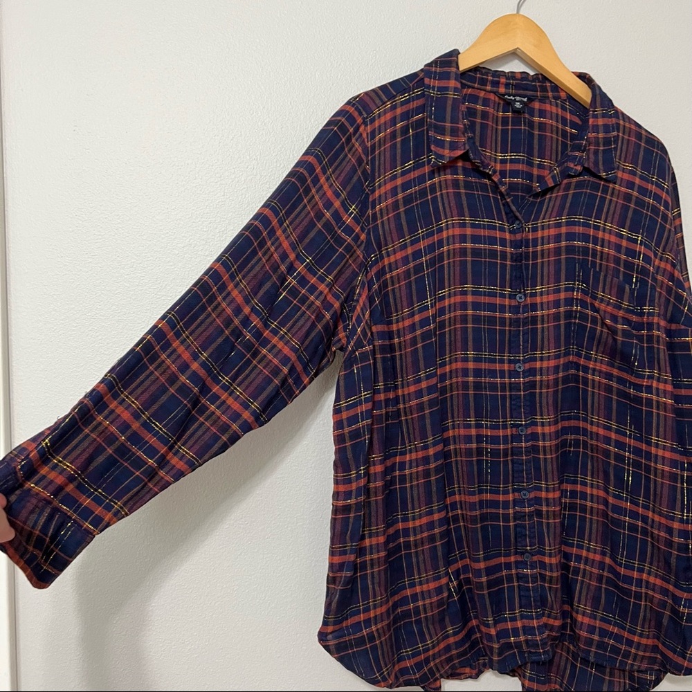 Lucky Brand Navy and Red Plaid Top with metallic gold threads #sh0073 - Picture 6 of 11